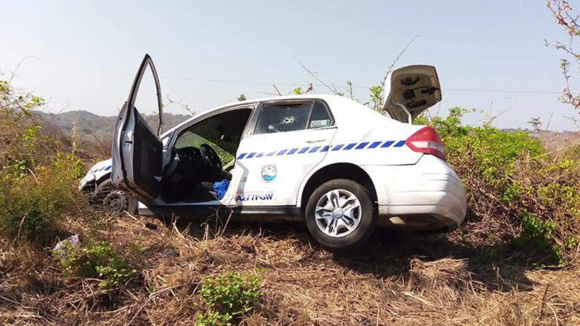 Taxi Volcado en carretera